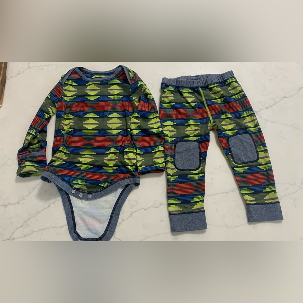 Baby Patagonia capilene base layer 12-18 months